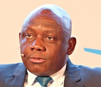 Raphael Kuuchi Raphael Kuuchi