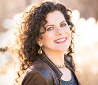 Elizabeth Yarnell Elizabeth Yarnell