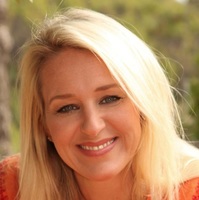 Susan Asay, CEO & Founder | Apex Social Susan Asay, CEO & Founder | Apex Social