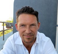 Erik Simins Erik Simins