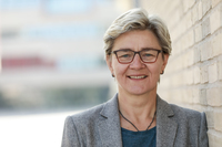 claudia Mandrysch claudia Mandrysch